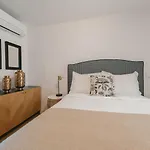 Exclusivos En Casco Historico Διαμέρισμα